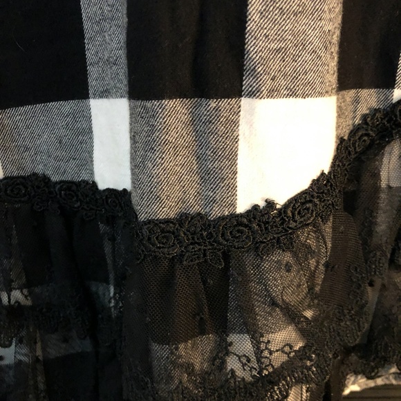 Dorothy's Creations Custom Button Up! - Picture 7 of 7